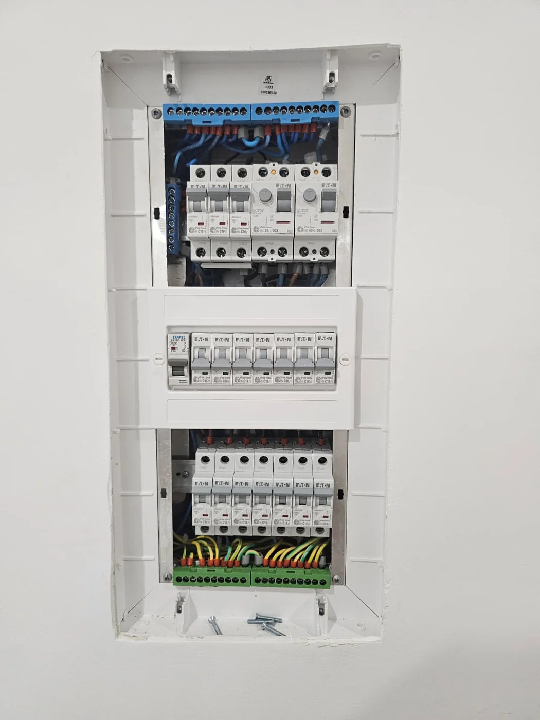 Quadro elétrico concluído pela Gloriassertiva